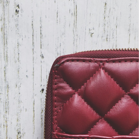 Eco Style Bordeaux Red & Red Burgundy Faux Leather Purse iPad Case EBOR-RD10 - Picture 7 of 10